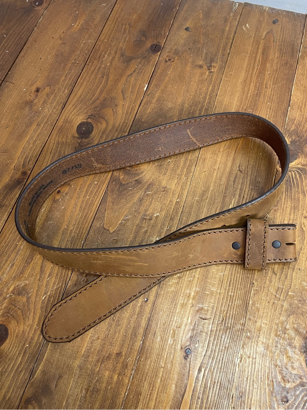 Justin brown leather belt size 32 no buckle